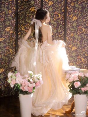 Ảnh bìa của Thẩm Lệ