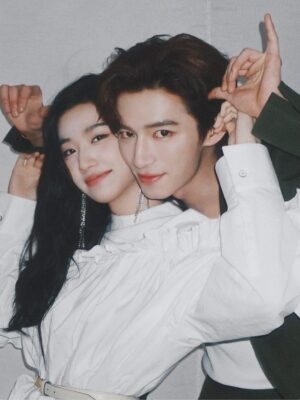 Ảnh bìa của Mật Ong Của Kẻ Hèn Nhát