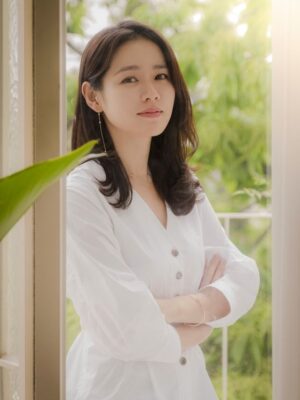 Ảnh bìa của Sau Cánh Cửa Không Có Ánh Trăng