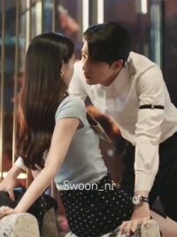 Ảnh bìa của Cầu Hôn Sau Một Cú Đâm Xe