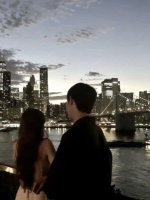 Ảnh bìa của Bước Qua Đời Anh Full