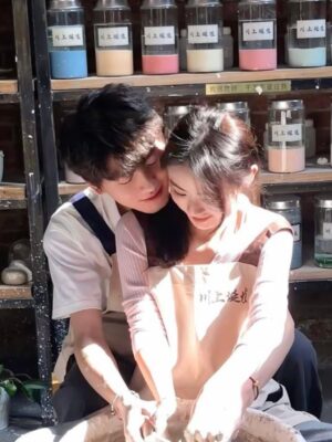 Ảnh bìa của 18 Tuổi Trái Tim Rung Động