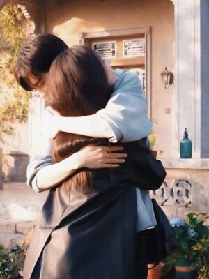 Ảnh bìa của Chung Vãn