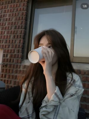 Ảnh bìa của Bóng Lưng Không Trở Lại