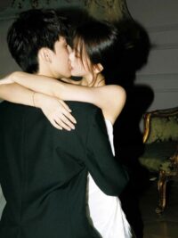 Ảnh bìa của Yêu Anh Từ Lần Gặp Đầu Tiên