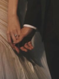 Ảnh bìa của Váy Cưới Cho Người Khác