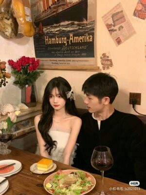 Ảnh bìa của Vô Tình Trở Thành Bạn Cùng Ăn Với Mẹ Crush