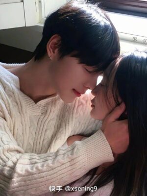 Ảnh bìa của Bông Hồng Bằng Tuyết