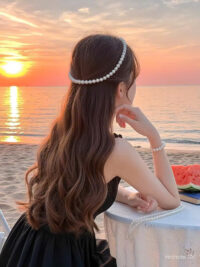 Ảnh bìa của Con Nhà Lành