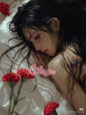 Ảnh bìa của Sau Khi Ly Hôn, Nữ Tổng Tài Lạnh Lùng Hối Hận Phát Điên