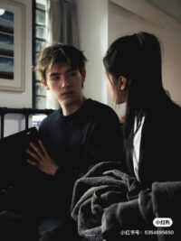 Ảnh bìa của Cùng Chồng Quay Ngược Thời Gian