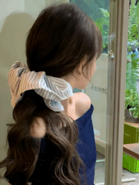 Ảnh bìa của Khi Ánh Mặt Trời Rọi Xuống