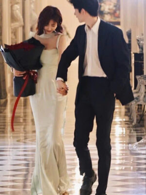 Ảnh bìa của Bình Luận Hệ Thống Cảnh Báo Tôi Đang Yêu Nhầm Người