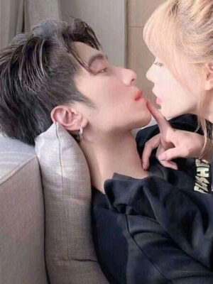 Ảnh bìa của Lỡ Gửi Nhàm Tin Nhắn Cho Chồng Cũ