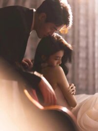 Ảnh bìa của Em Không Muốn Là Người Tình Sau Tấm Rèm