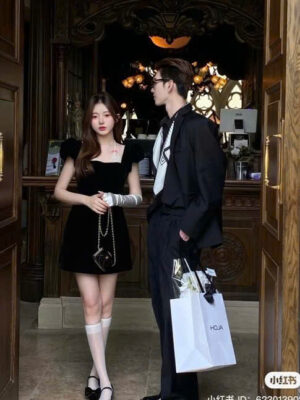 Ảnh bìa của Cưới Nam Thần Showbiz