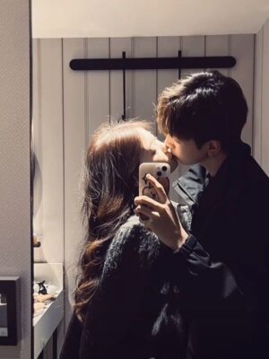 Ảnh bìa của Khi Giả Thiên Kim Gặp Lại Người Cũ