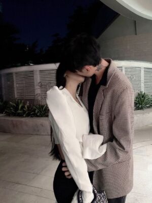 Ảnh bìa của Yêu Đến Tận Cùng Là Buông Tay