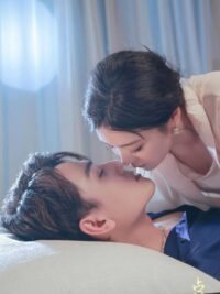 Ảnh bìa của Người Yêu Trong Tiếng Thì Thầm