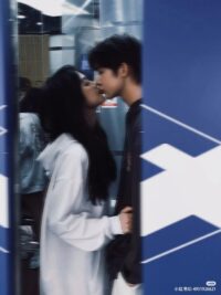 Ảnh bìa của Thuê Em Cả Đời