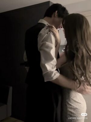 Ảnh bìa của Lỡ Thuê Thái Tử Gia Làm Bạn Trai Giả