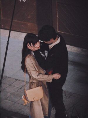 Ảnh bìa của Sẽ Có Người Phù Hợp Với Em Hơn Anh