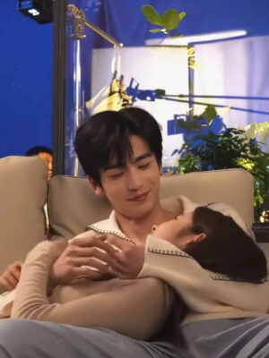 Ảnh bìa của Đóng Lại Cảnh Hôn Nhau Với Nyc