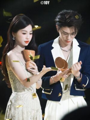 Ảnh bìa của Tình Yêu Đại Dương