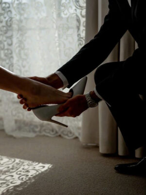 Ảnh bìa của Cô Bạn Giả Tạo