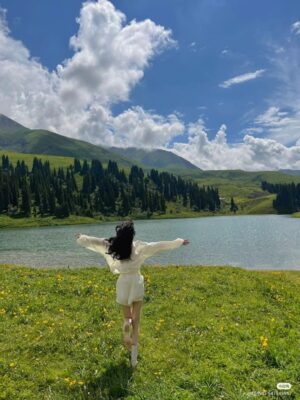 Ảnh bìa của Bạn Trai Tôi Có Một Bạch Nguyệt Quang Chết Trẻ