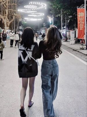 Ảnh bìa của Tôi Và Cô Bạn Thân Cùng Mang Thai