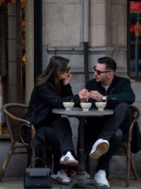 Ảnh bìa của Bông Hồng Trắng