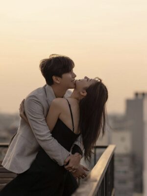 Ảnh bìa của Tôi Một Mình Nuôi Con Anh Khôn Lớn