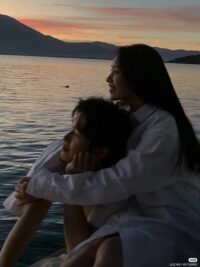 Ảnh bìa của Hối Hận Muộn Màng