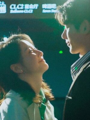 Ảnh bìa của Giả Vờ Là Học Sinh Ngoan