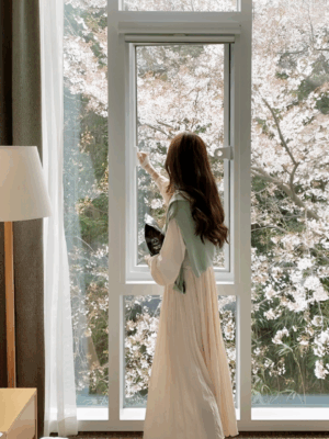 Ảnh bìa của Bắt Gặp Yêu Thương