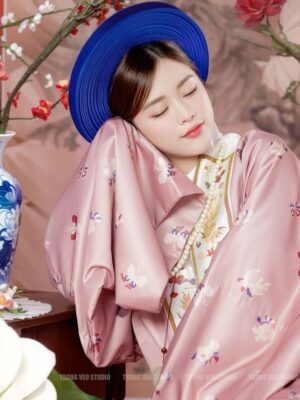 Ảnh bìa của Bà Chủ Lớn Trong Thế Giới Nhỏ Bé Thời Đại