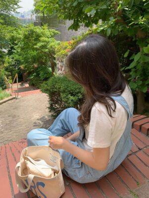 Ảnh bìa của Người Vợ Không Thể Thay Thế