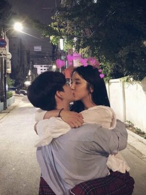 Ảnh bìa của Vừa Gặp Đã Yêu Em Full