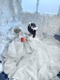 Ảnh bìa của Bị Đẩy Xuống Sông Chết Đuối