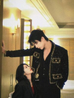 Ảnh bìa của Người Luôn Đứng Phía Sau Em