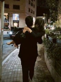 Ảnh bìa của Trở Về Năm 20 Tuổi