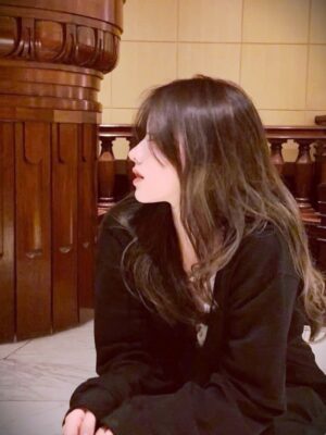 Ảnh bìa của Bên Cạnh Anh