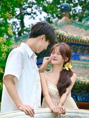 Ảnh bìa của Bỏ Lỡ Cả Một Thời Thanh Xuân