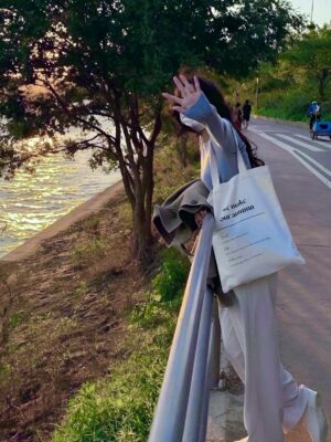 Ảnh bìa của Nuôi Một Đàn Hoàng Yến