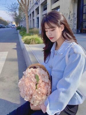 Ảnh bìa của Ai Mới Là Con Dâu