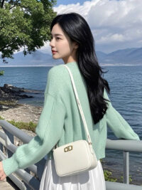 Ảnh bìa của Hoa Hồng Trong Mưa