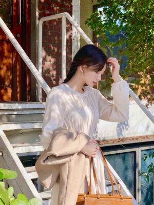 Ảnh bìa của Ba Năm Báo Ân, Một Đời Tỉnh Mộng