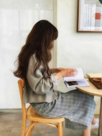 Ảnh bìa của Cúi Đầu Trong Hối Hận