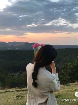 Ảnh bìa của Bông Hướng Dương Trở Về Với Mặt Trời